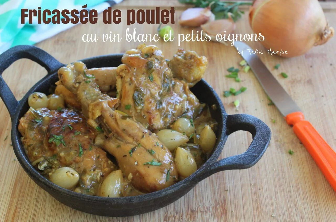 Fricassée de poulet aux oignons