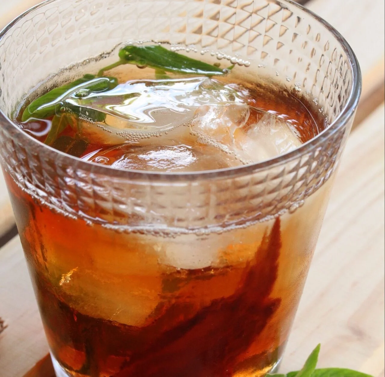 Infusion rafraîchissante menthe et cannelle