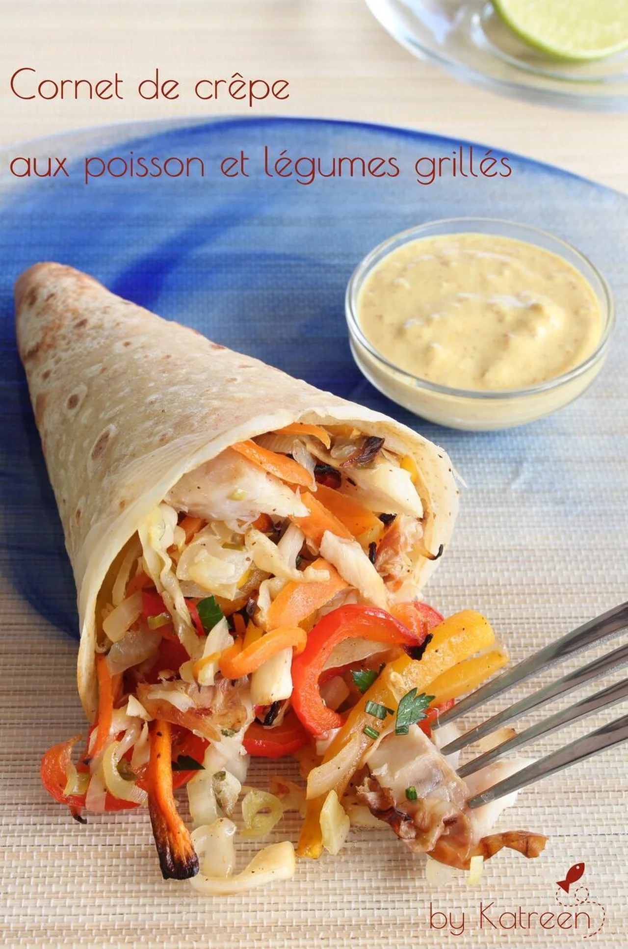 Cornets de crêpes au poisson et légumes grillés