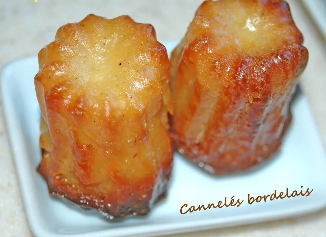 Cannelés bordelais