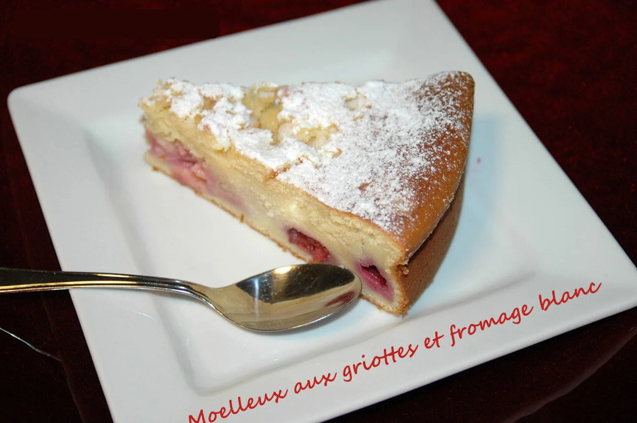 Moelleux aux griottes et fromage blanc