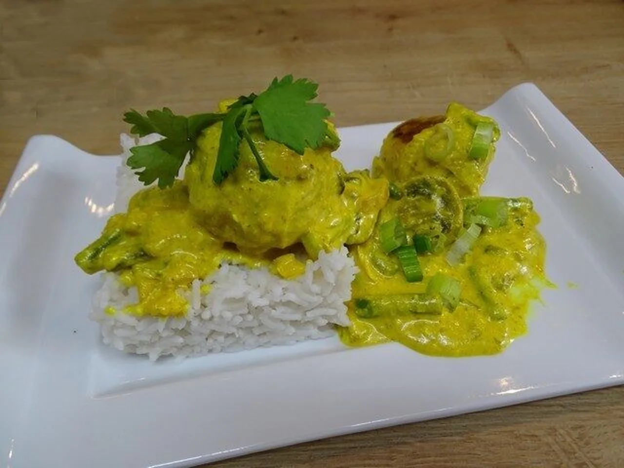 Boulettes de volaille sauce curcuma