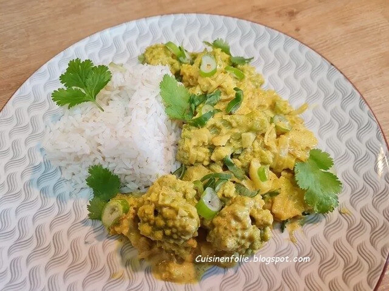 Cabillaud et chou romanesco au curry et huile de coco