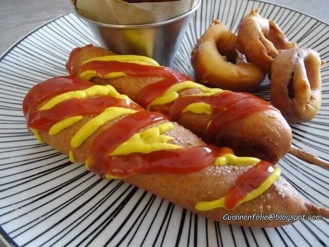Corn-dogs knackies et frites au four