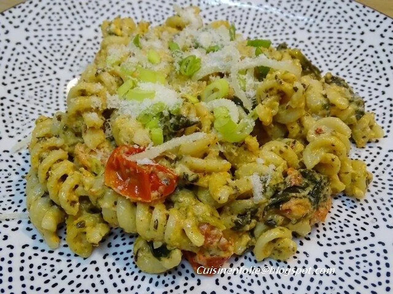 Fusilli feta, tomates cerises et épinards