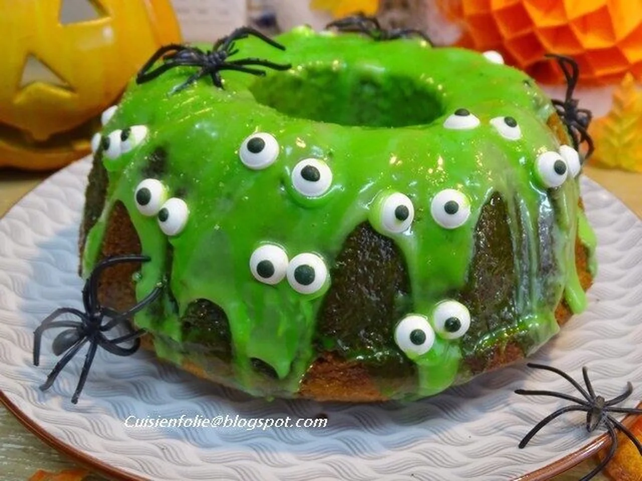 Gâteau aux amandes et araignées pour Halloween