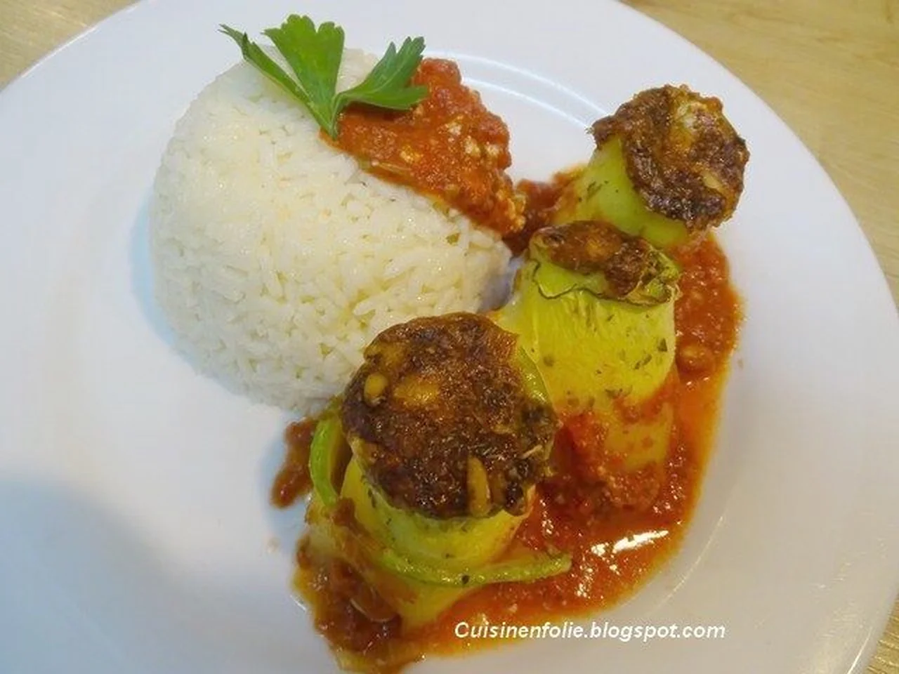 Involtini de courgettes, ricotta et pignons