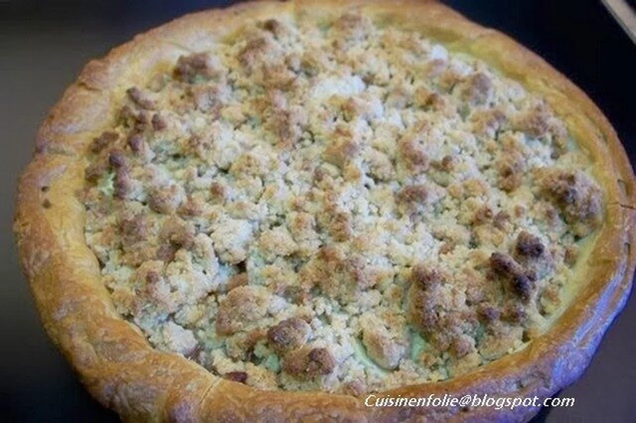 Tarte crumble spéculoos aux pommes et cannelle