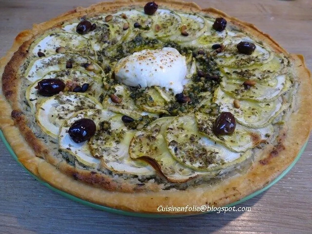 Tarte feuilletée courgettes, fromage frais et mozzarella