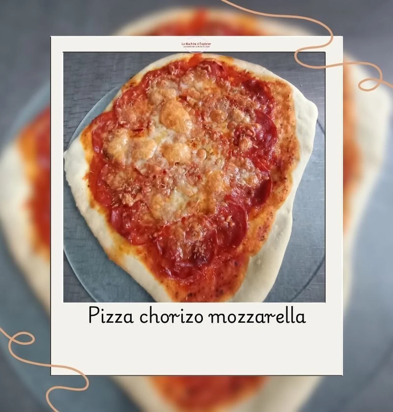 Pizza au chorizo et mozzarella
