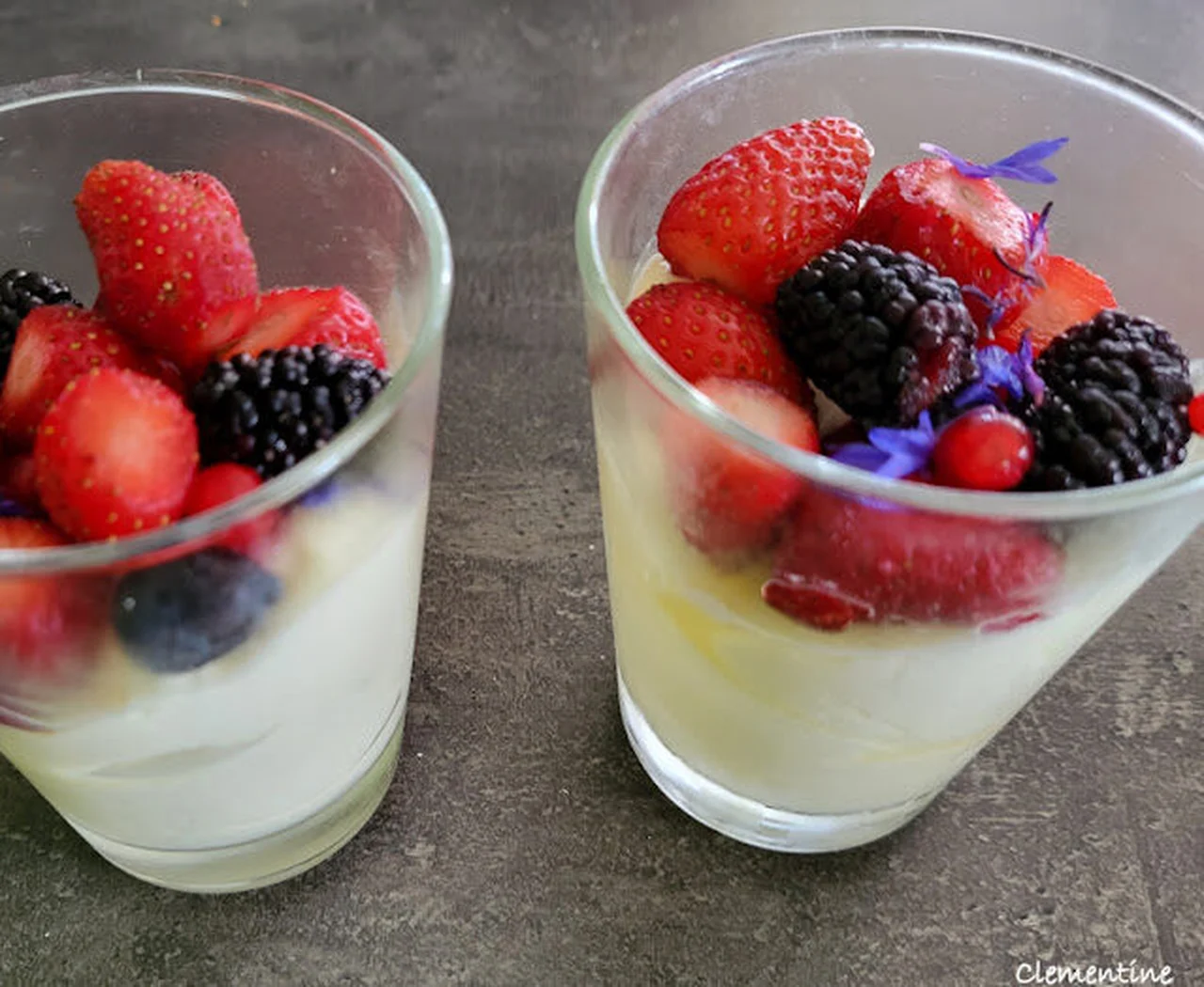 Crème mascarpone citron et fruits rouges