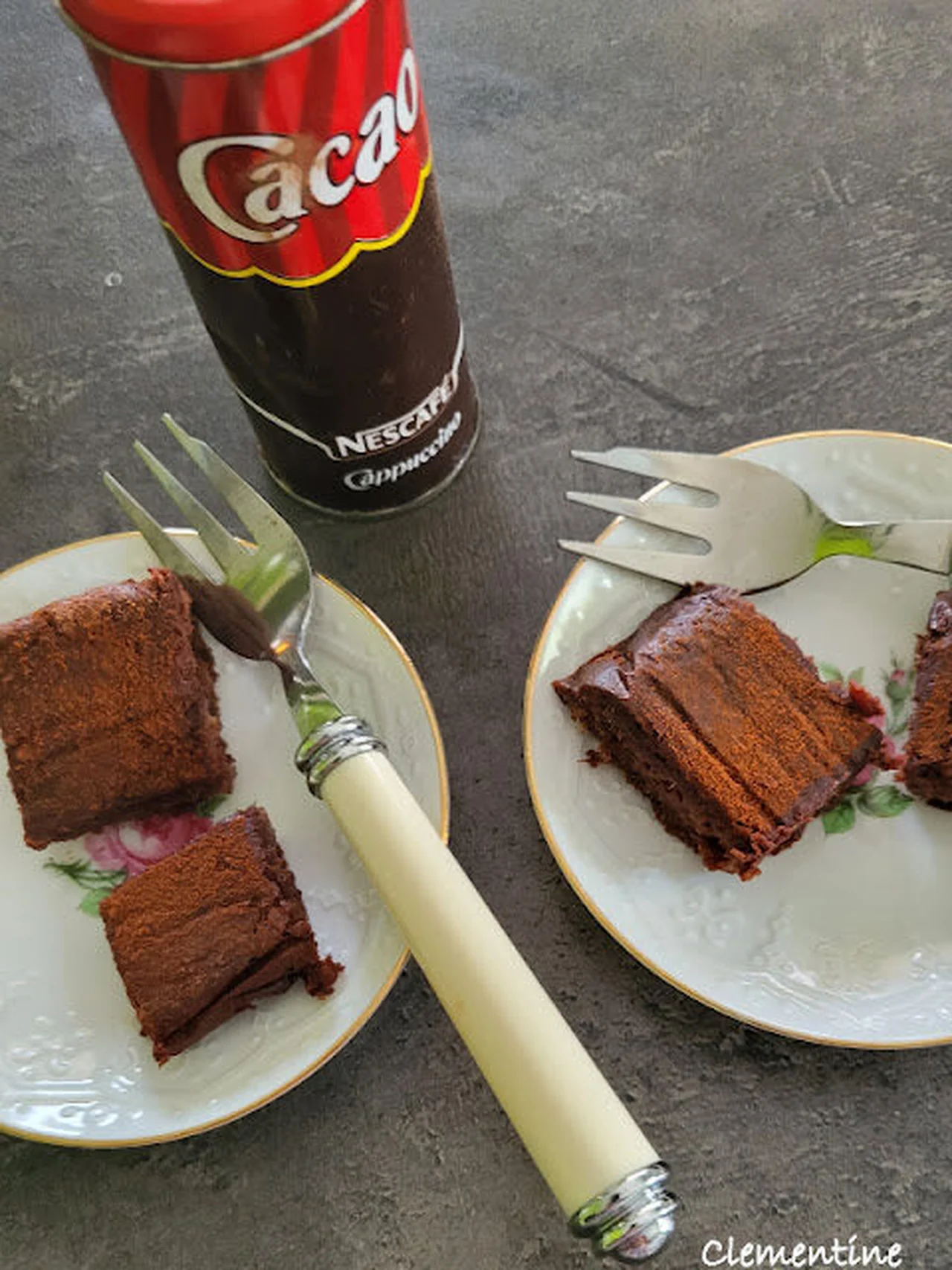 Gâteaux aux dattes façon brownies