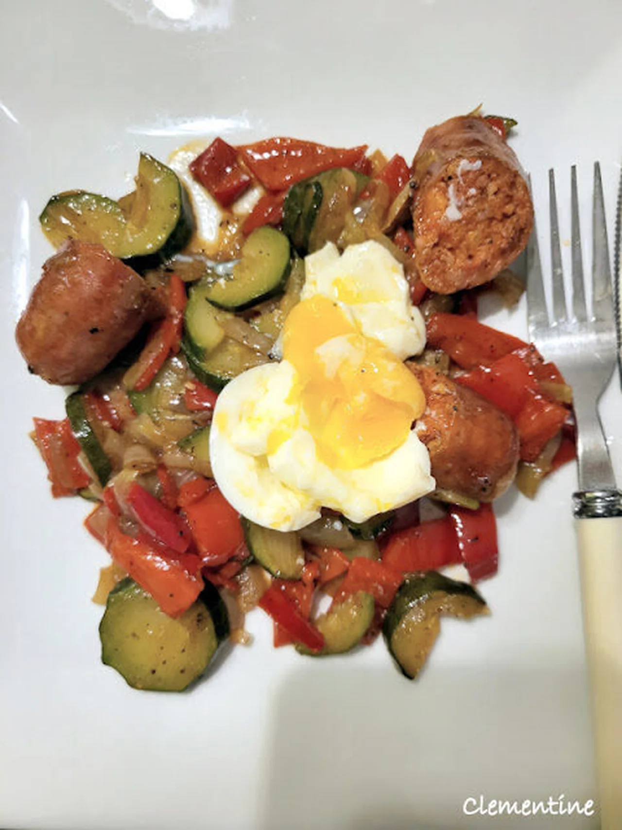 Poêlée au chorizo et œuf mollet