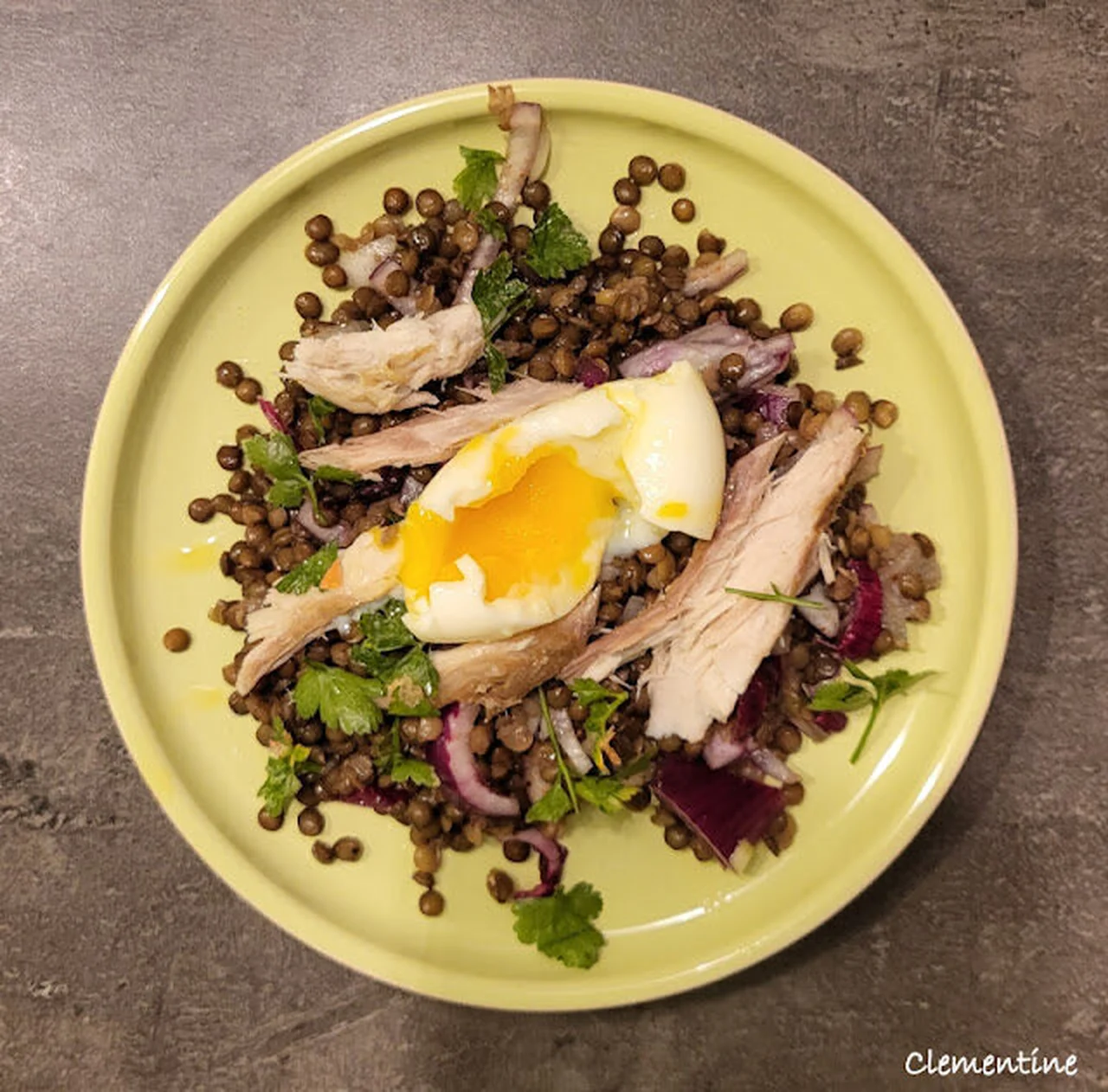Salade de lentilles, maquereau et œuf