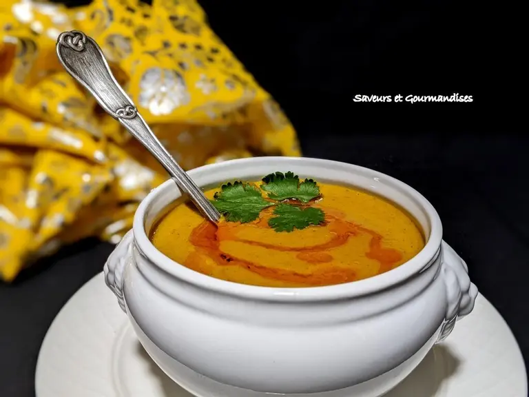 Soupe de carottes épicée