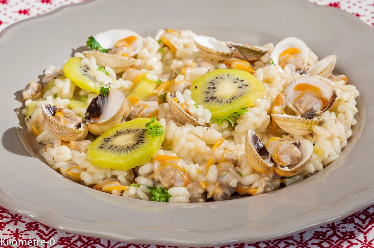 Risotto aux coques et kiwis