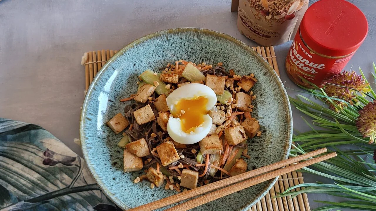 Nouilles froides sauce cacahuètes