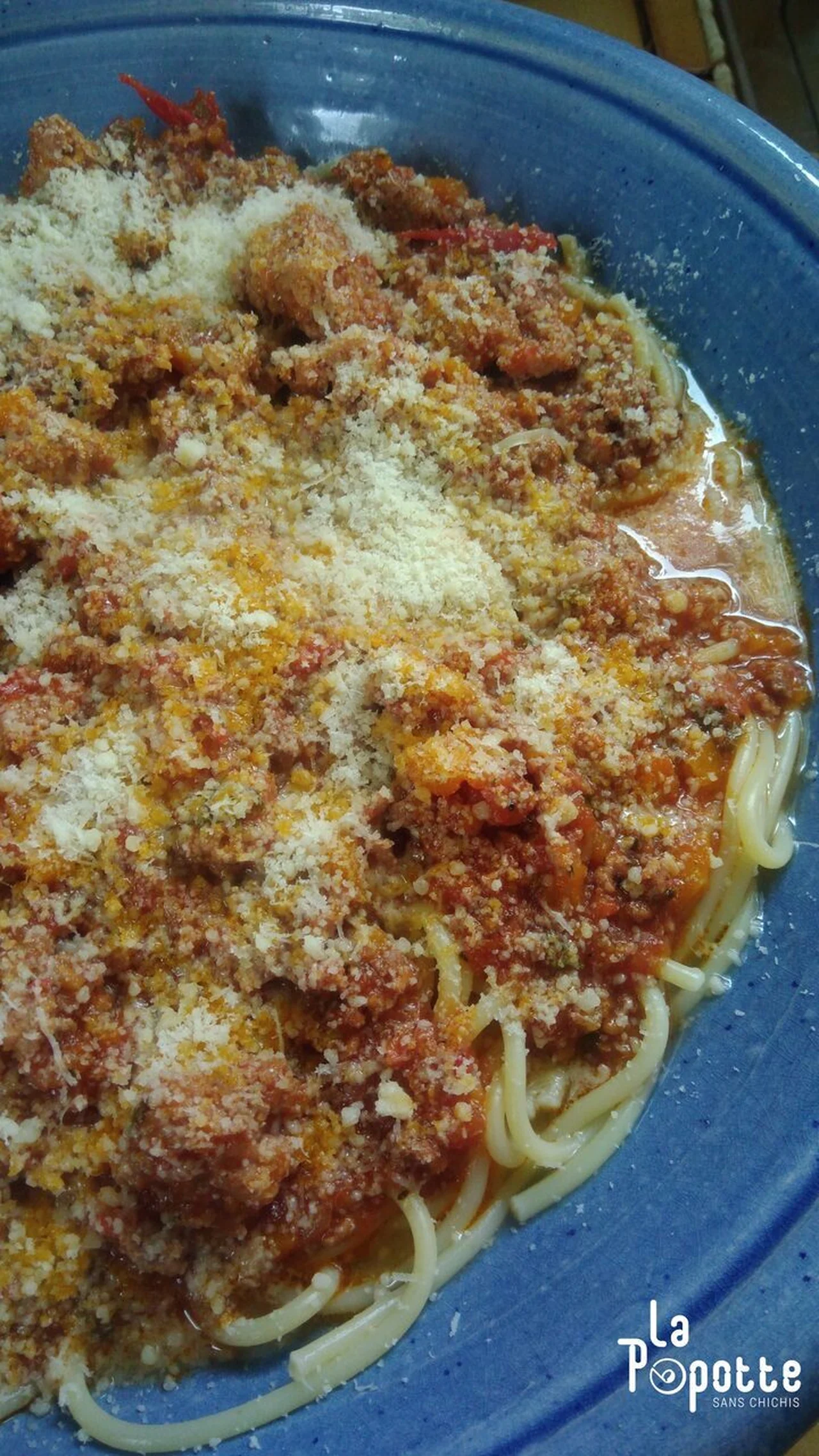 Pastachuitta ou sauce tomate à la viande