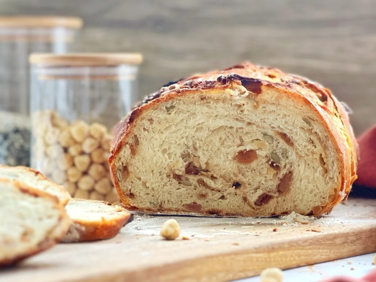 Pain aux figues et noisettes