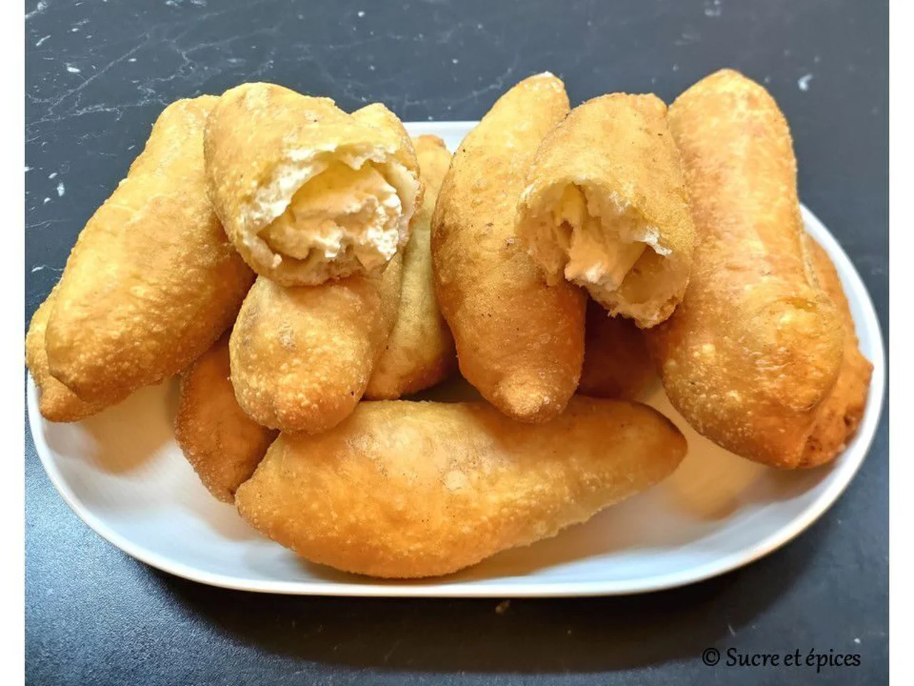 Beignets salés au fromage frais (Pirojki)