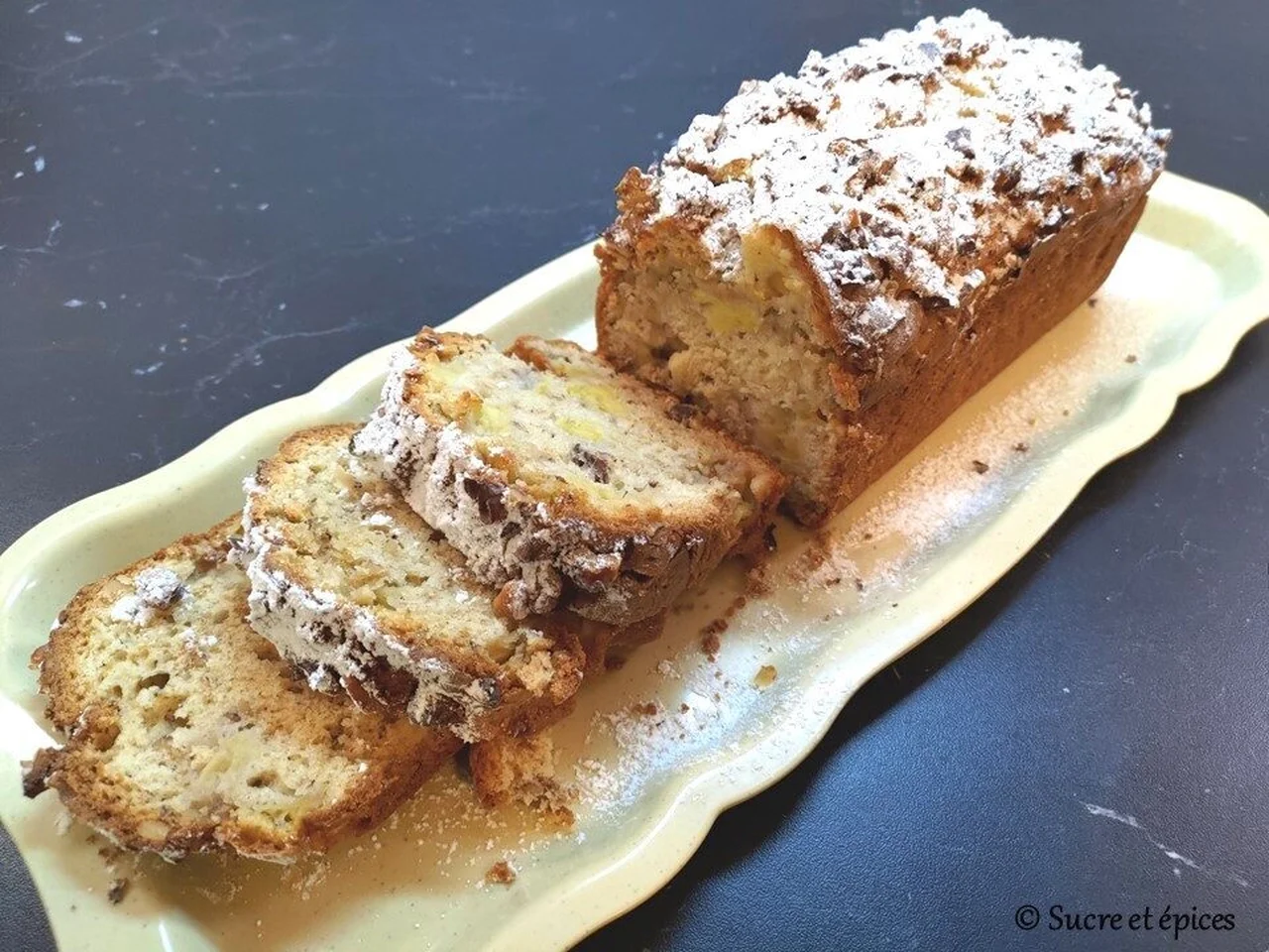Cake moelleux aux pommes et aux noix