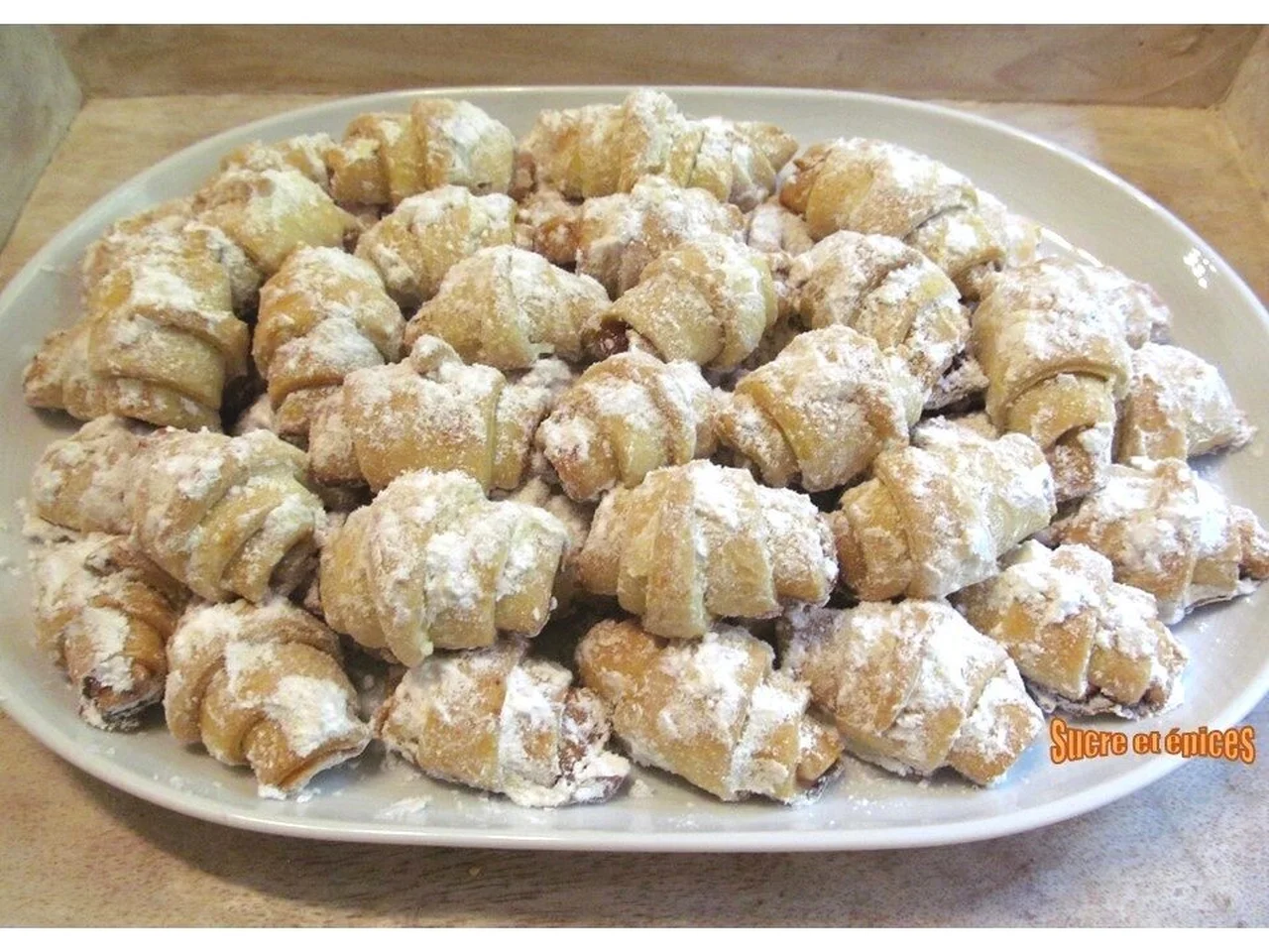 Mini croissants à la confiture