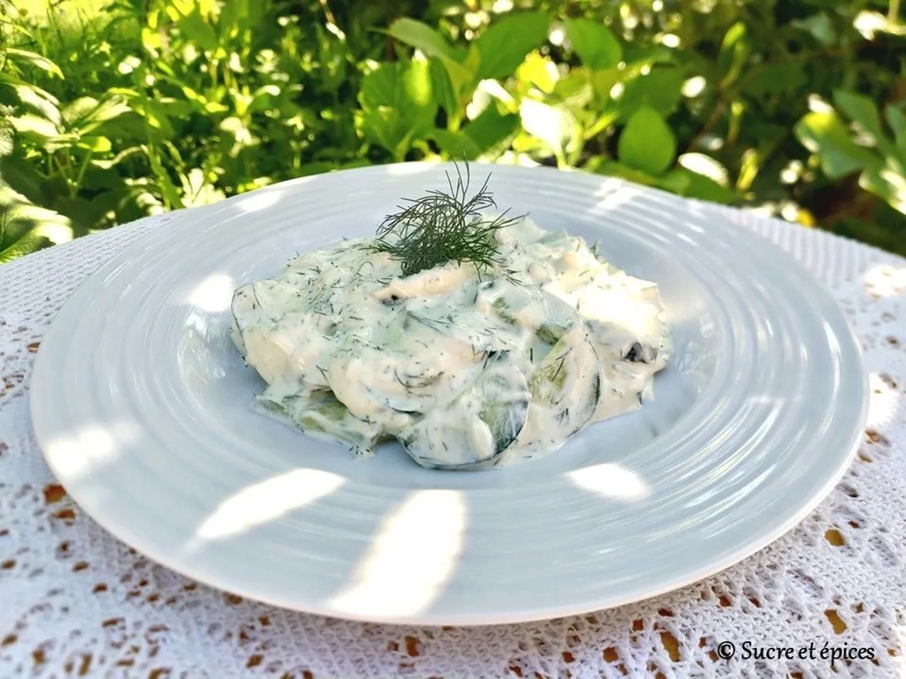 Salade de concombre au yaourt et à l'aneth