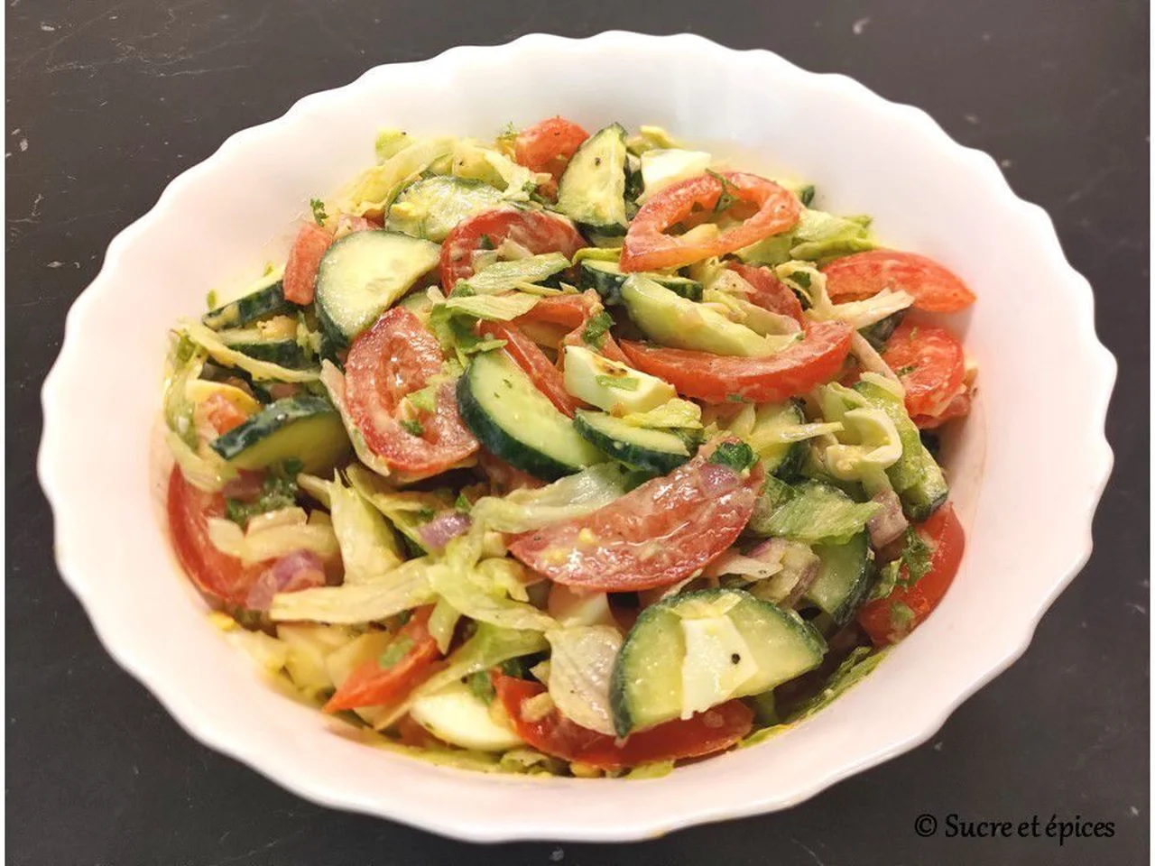Salade de légumes aux oeufs