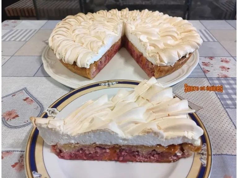 Tarte meringuée aux framboises et abricots