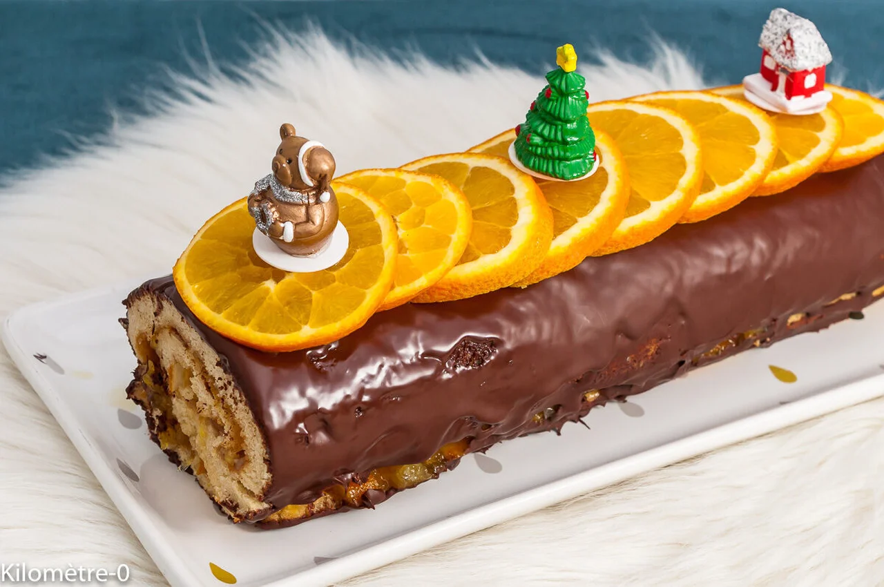 Bûche roulée confiture d'oranges et chocolat