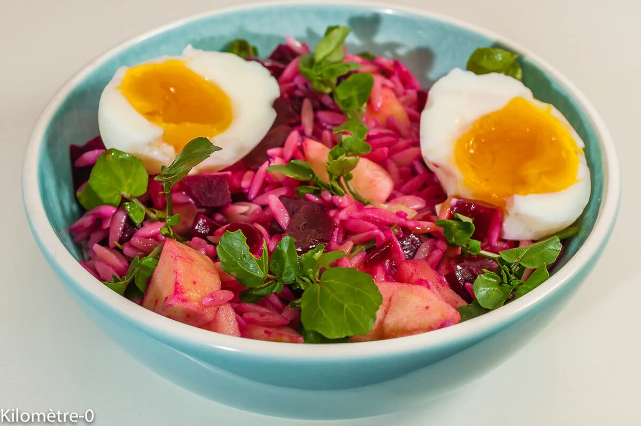 Salade de risoni aux betteraves, pommes et oeufs