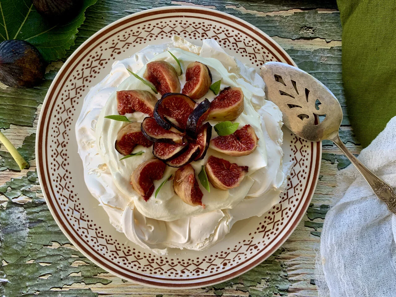 Pavlova aux figues, chantilly verveine citronnelle
