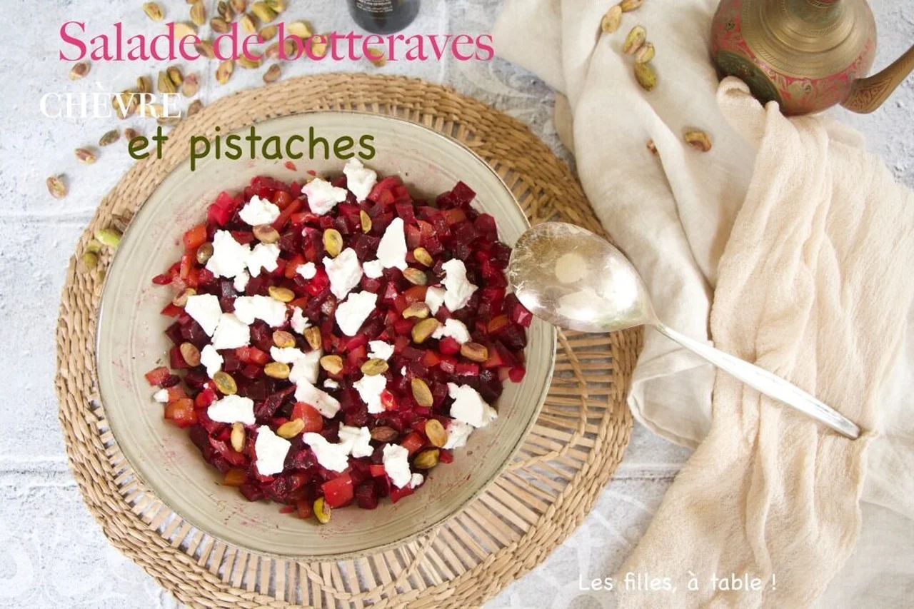 Salade de betteraves, chèvre frais et pistaches