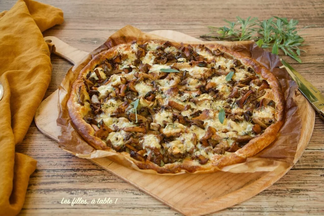 Tarte aux pleurotes, girolles et gorgonzola