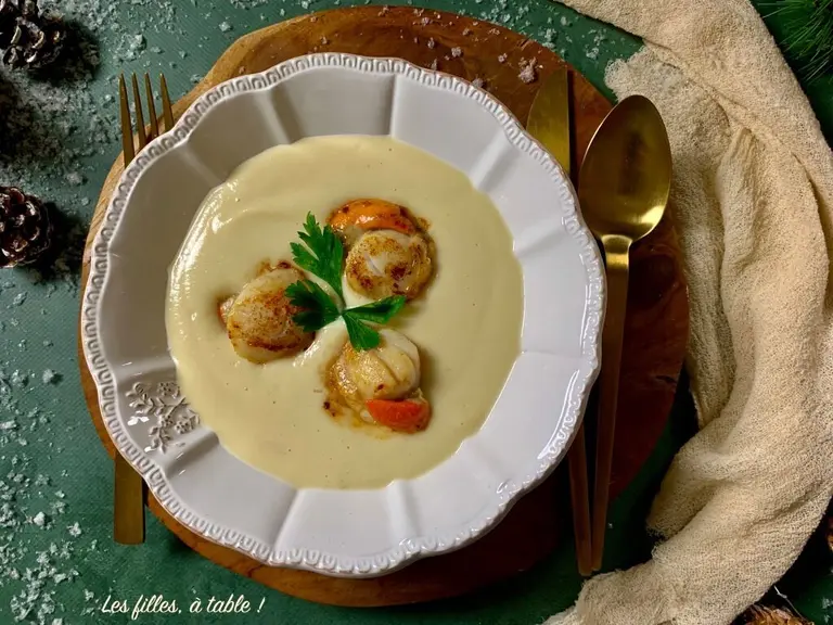 Velouté de chou-fleur aux Saint-Jacques