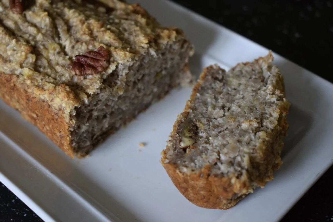 Gâteau banane coco aux noix de pécan