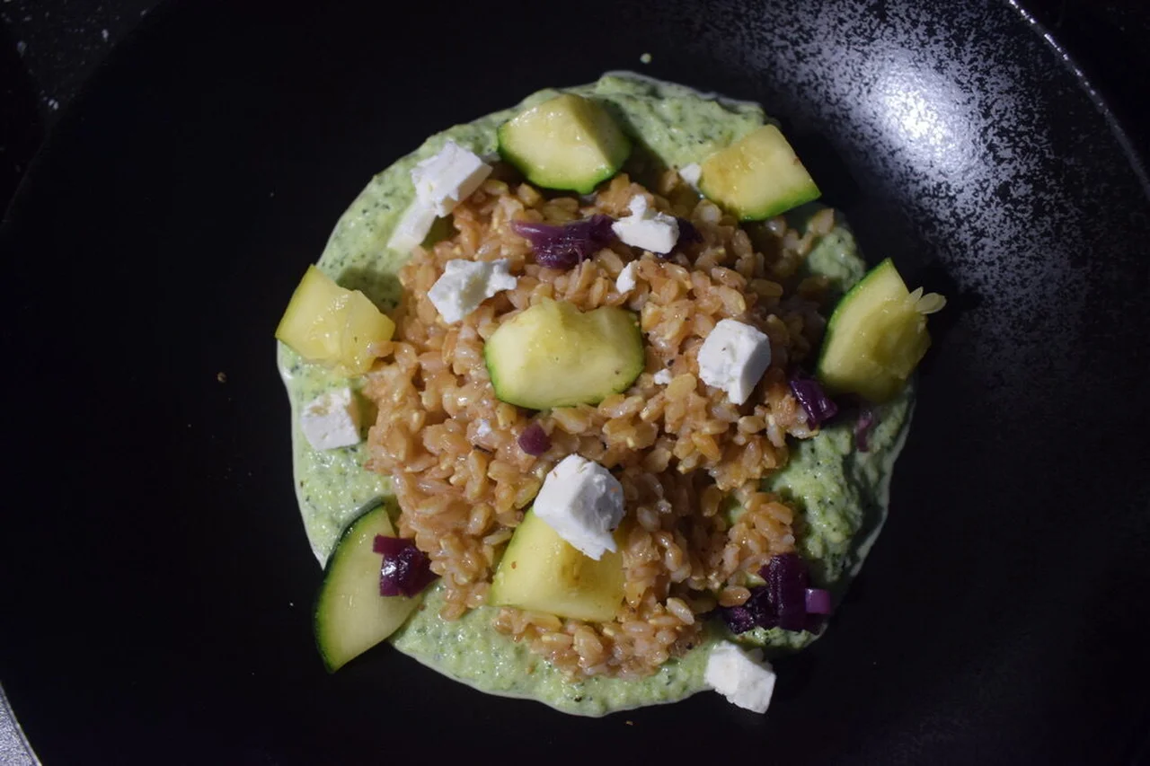 Petit épeautre et crème de courgettes au yaourt de brebis