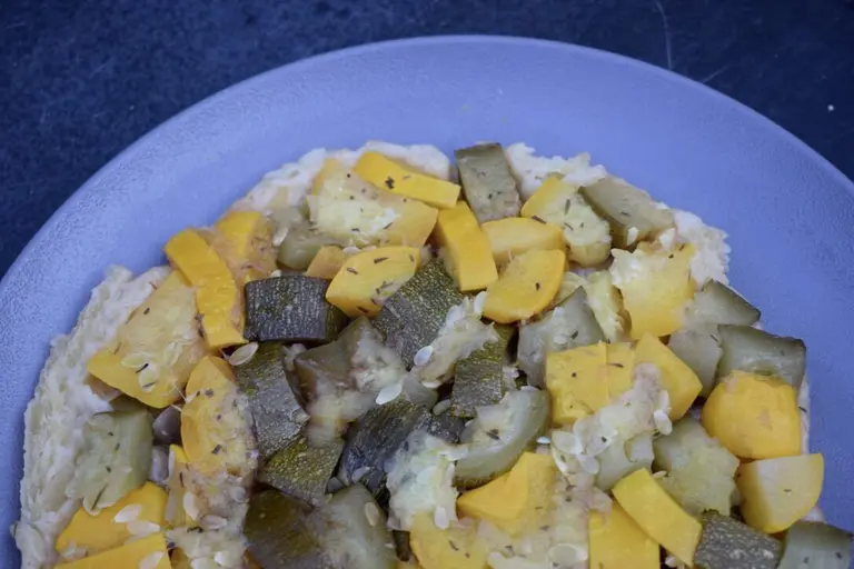 Tarte tatin courgettes, oignons rouges et parmesan