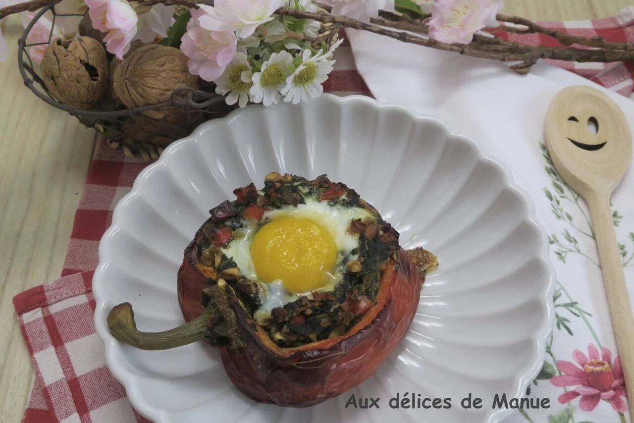 Poivron farci épinards, pois chiches et oeuf cocotte