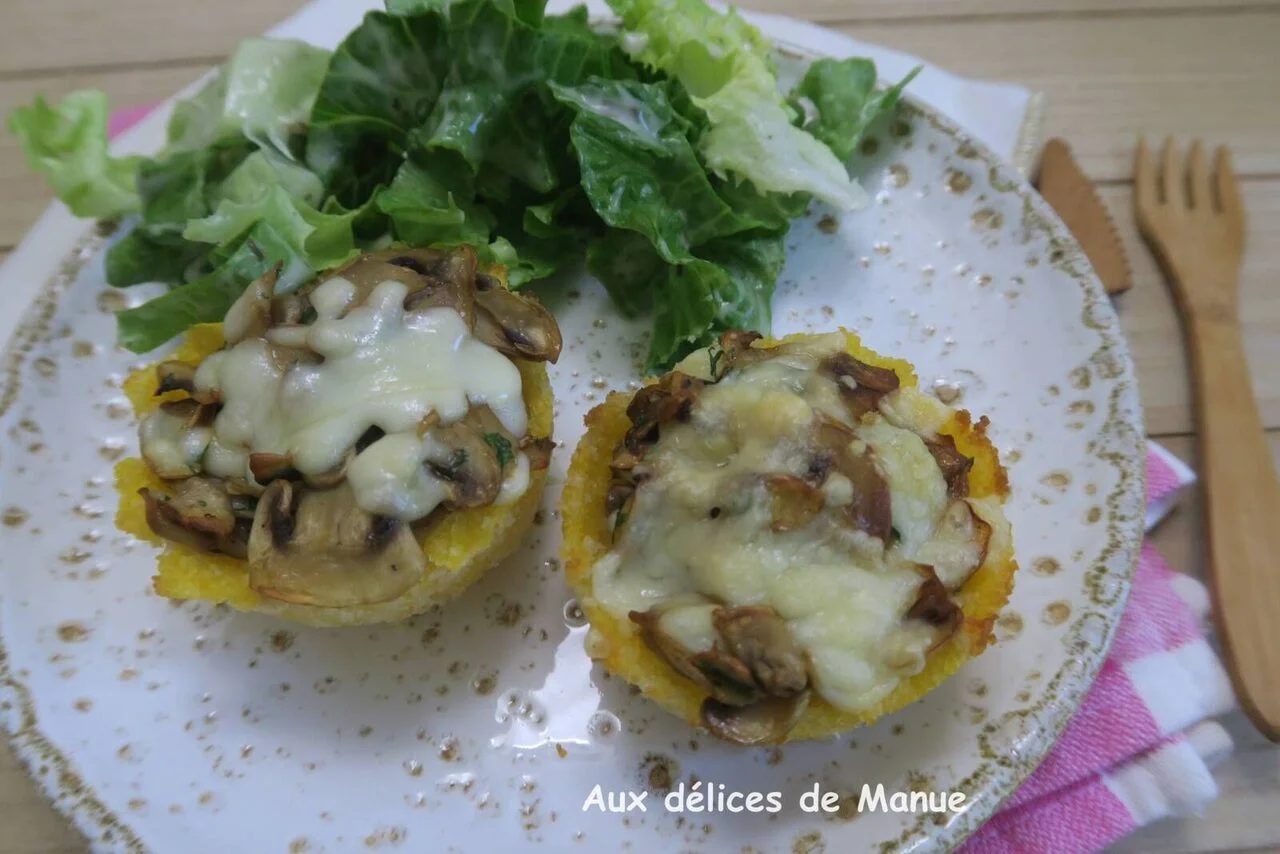 Tartelettes de polenta gratinées aux champignons