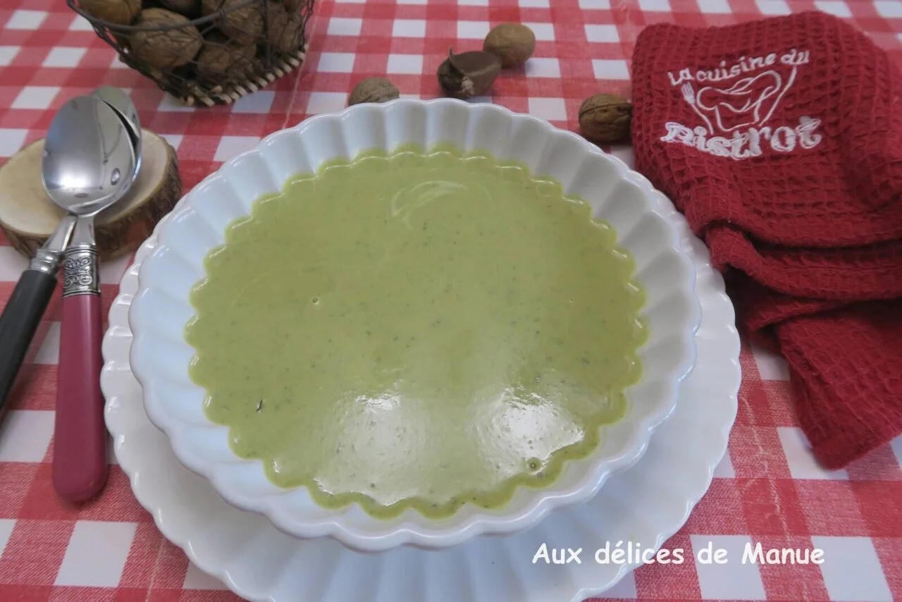 Velouté de courgettes et lentilles corail