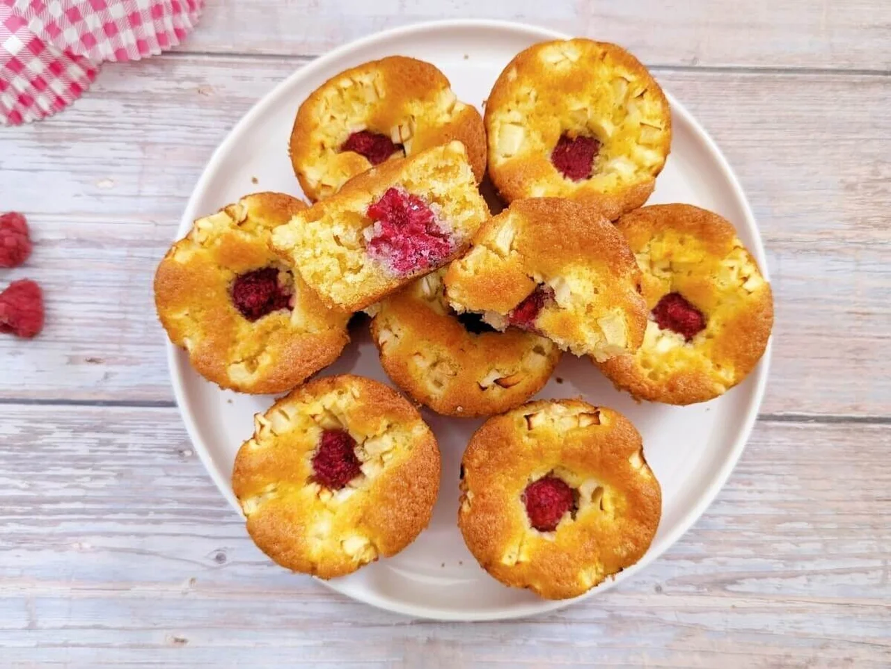 Muffins pommes et framboises