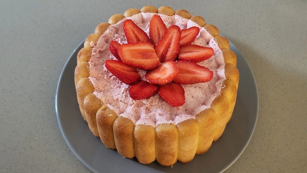 Charlotte aux fraises