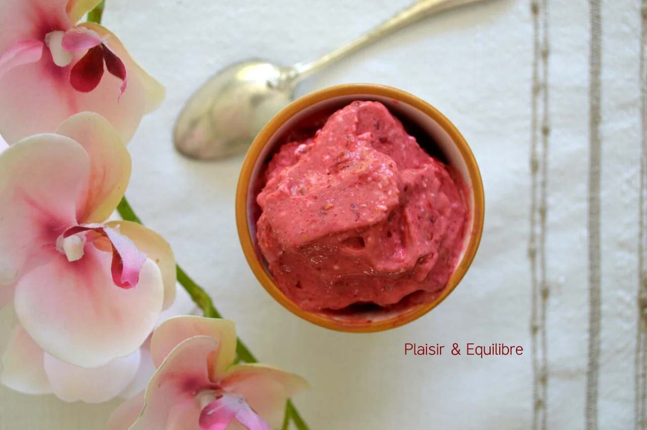 Glace framboise et yaourt express