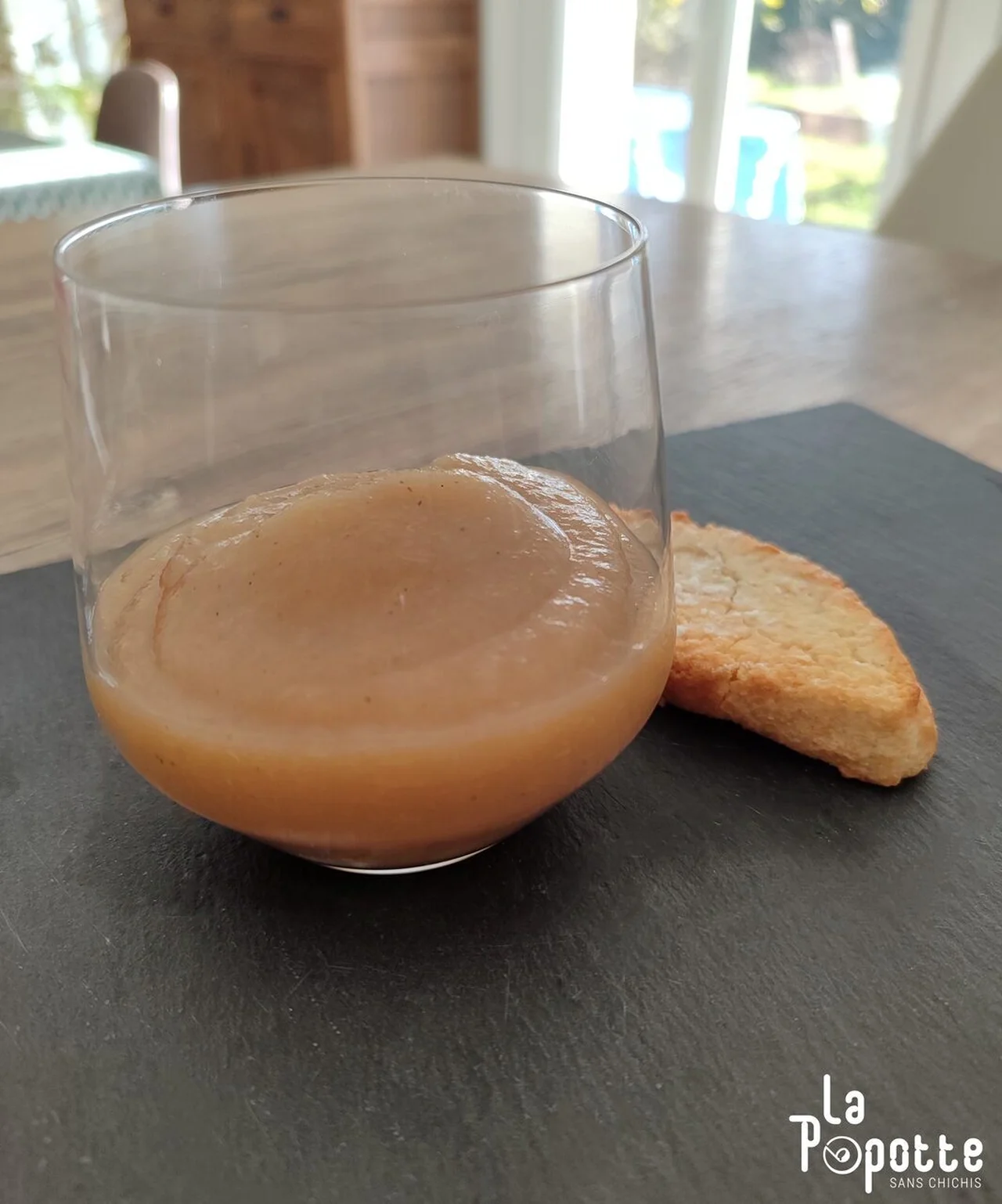 Compote pomme, poire, café
