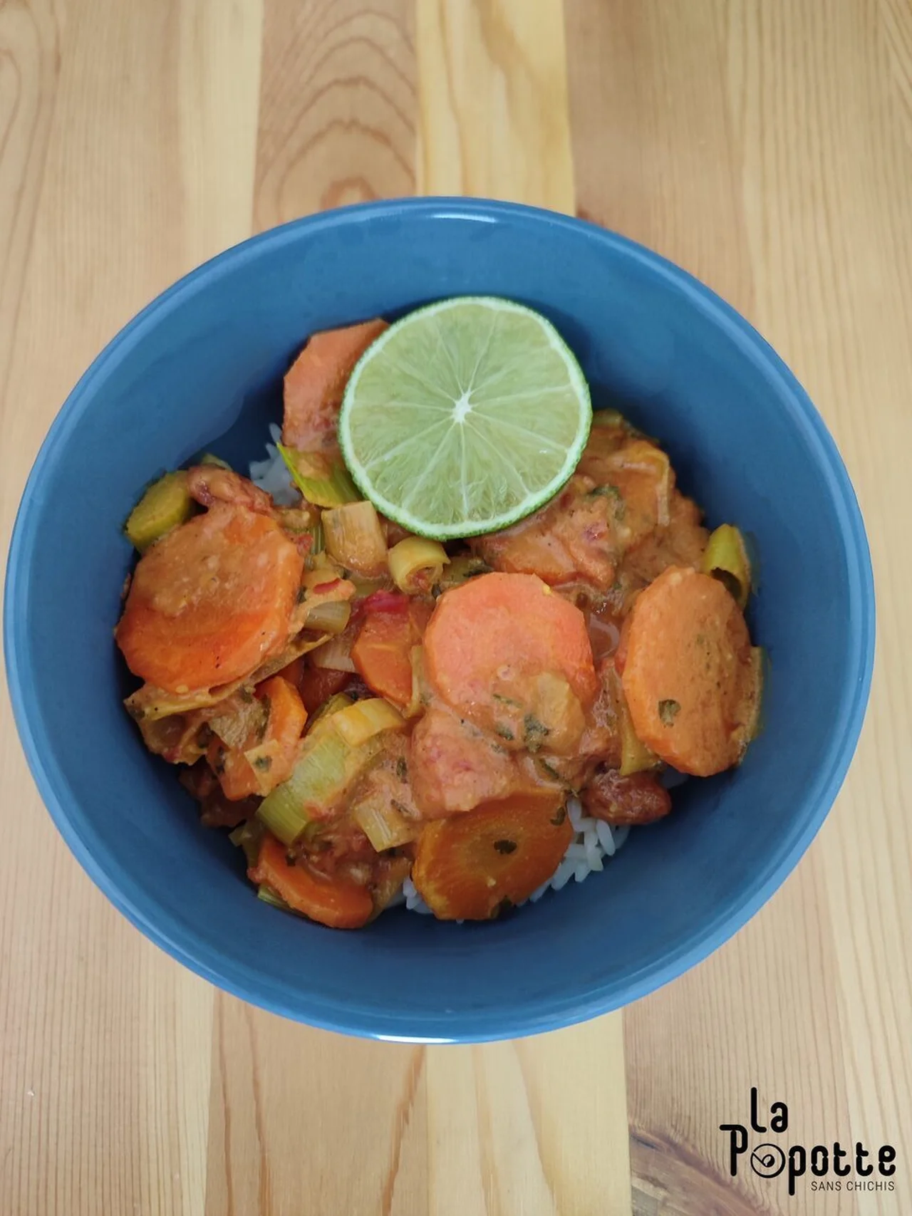Curry de poireaux, pois chiches et carottes