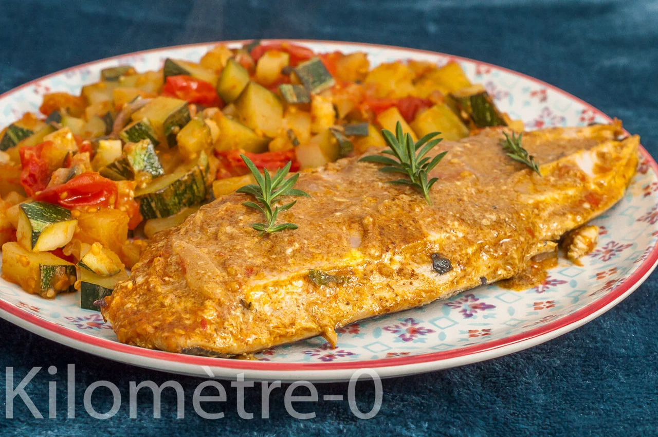Bonite, sauce au curry, courgettes aux tomates cerises