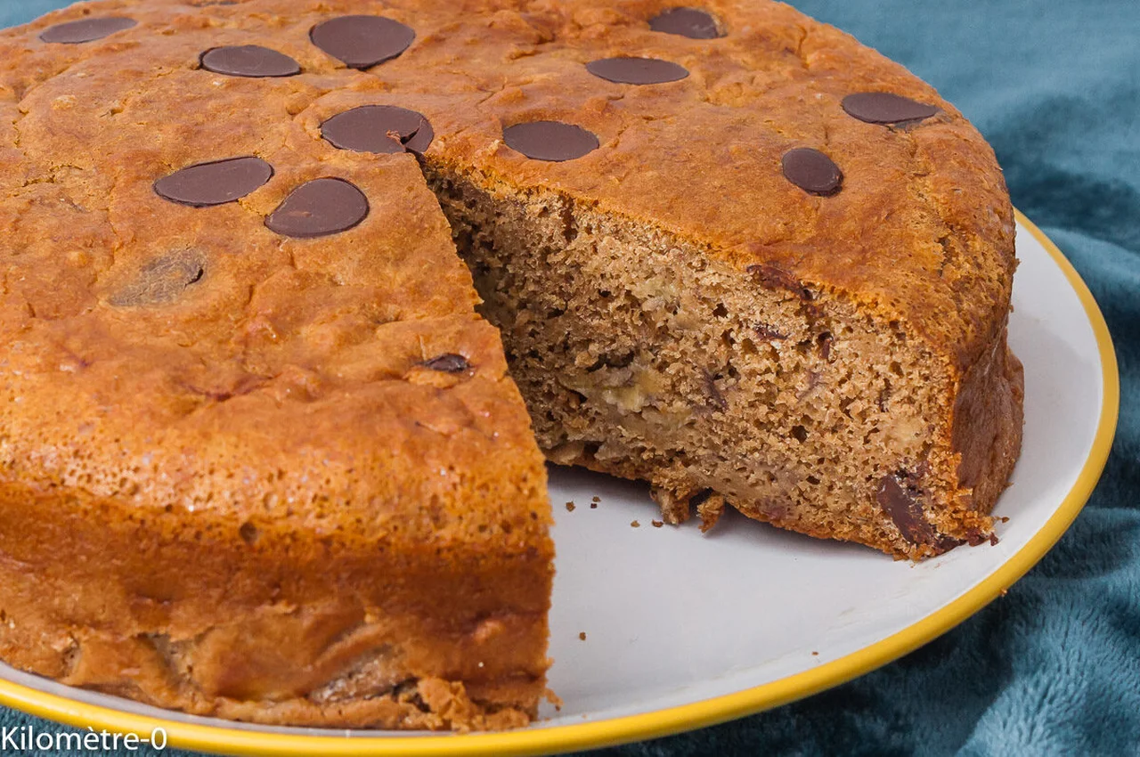 Cake aux bananes, chocolat noir et cannelle