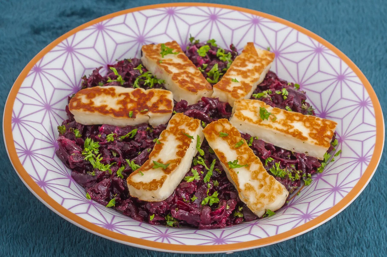 Salade de betteraves rouges à l'halloumi