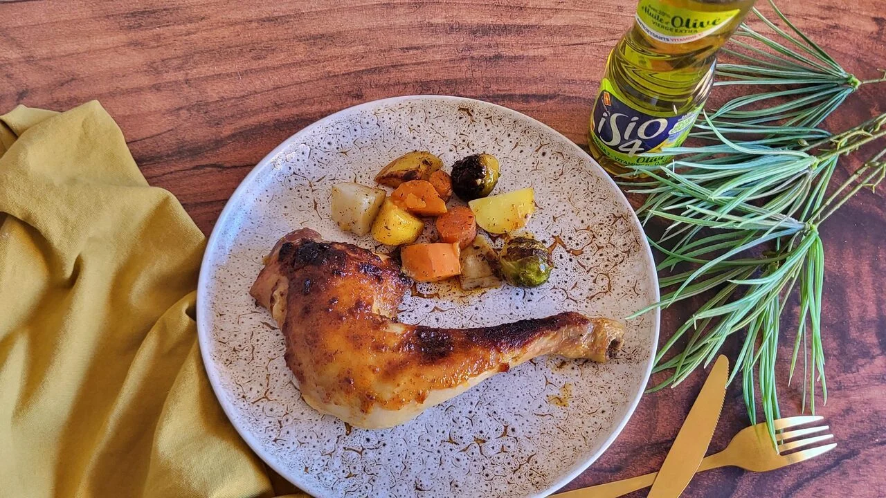 Cuisses de poulet rôties et légumes d'hiver au four